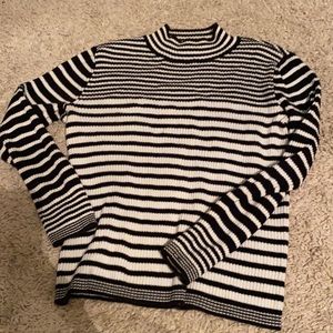 Studio works size large